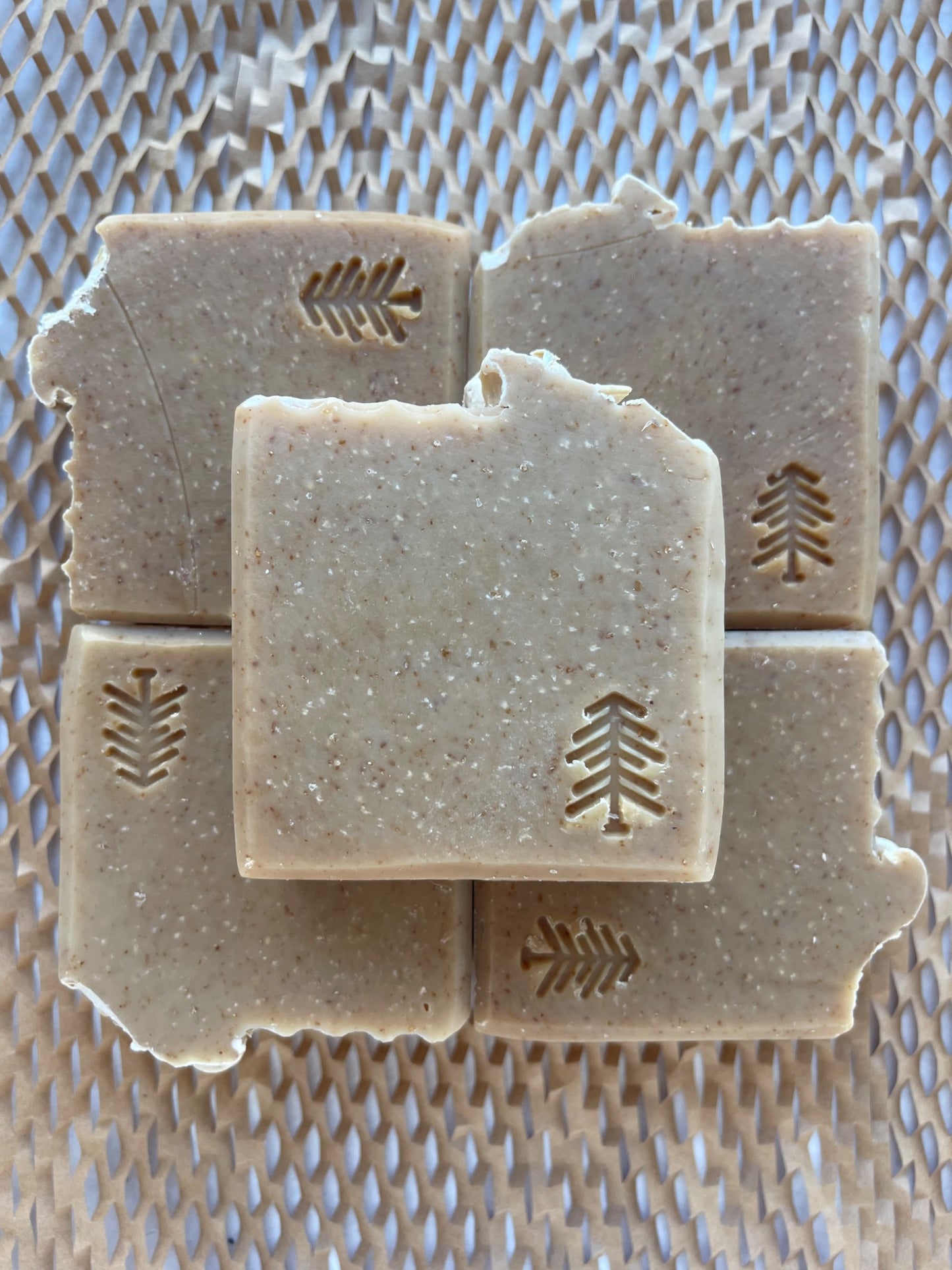 T.H.O.T. (Tallow • Honey • Oats • Turmeric)